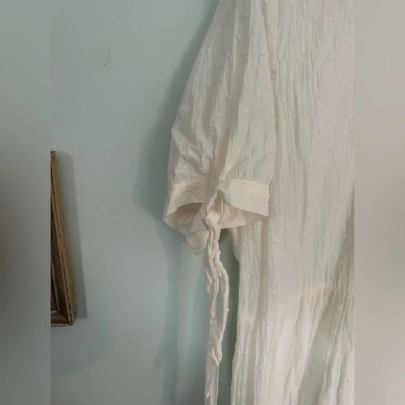 Madewell Swiss Dot Midi Dress - Picture 2 of 4